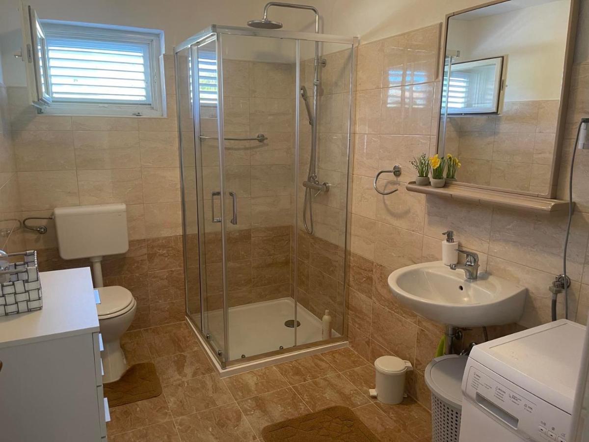 Nadin Holiday Home Ante With Beautiful Private Garden מראה חיצוני תמונה