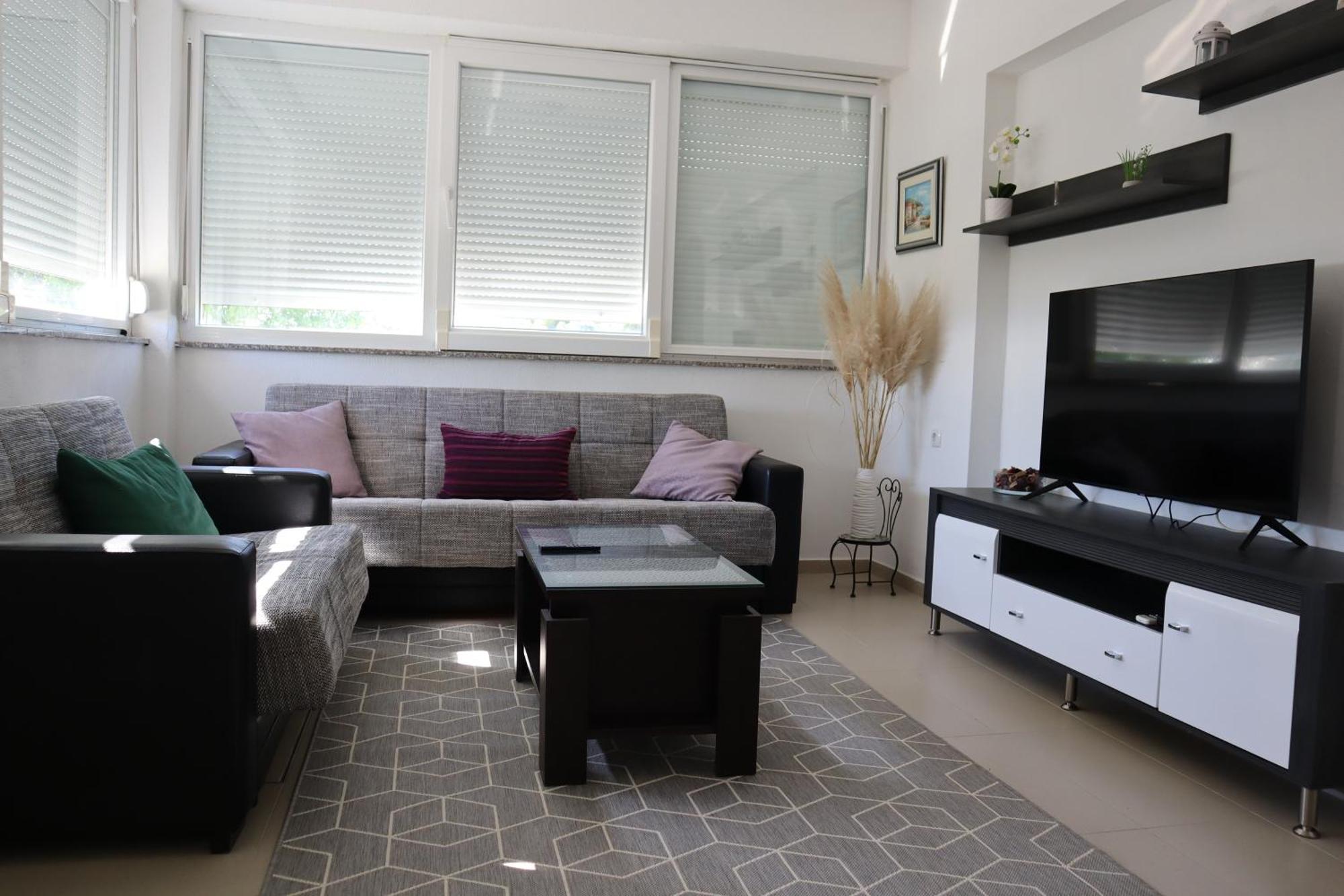 Nadin Holiday Home Ante With Beautiful Private Garden מראה חיצוני תמונה