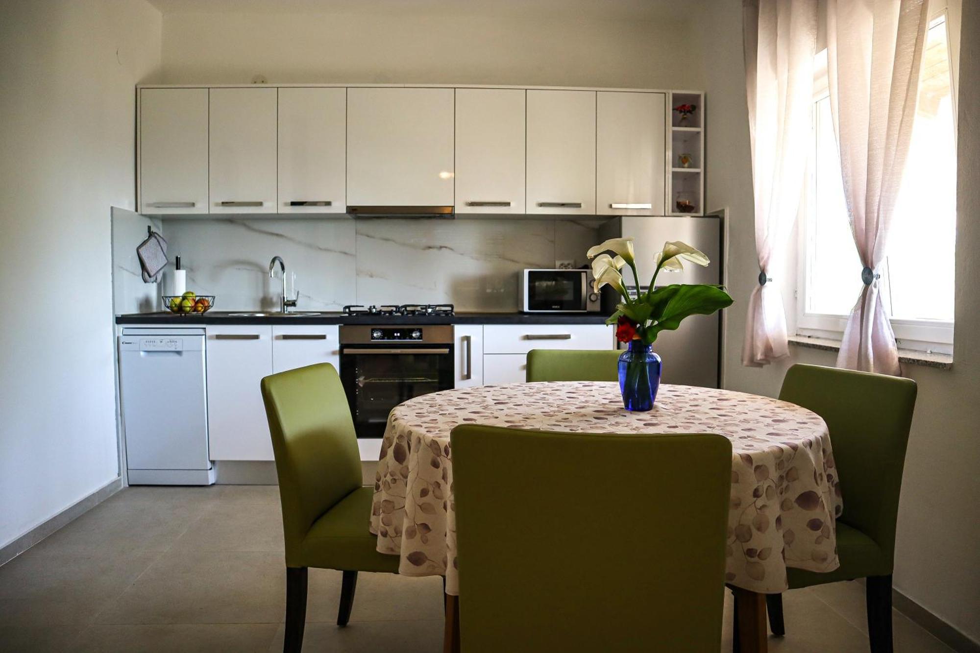Nadin Holiday Home Ante With Beautiful Private Garden מראה חיצוני תמונה