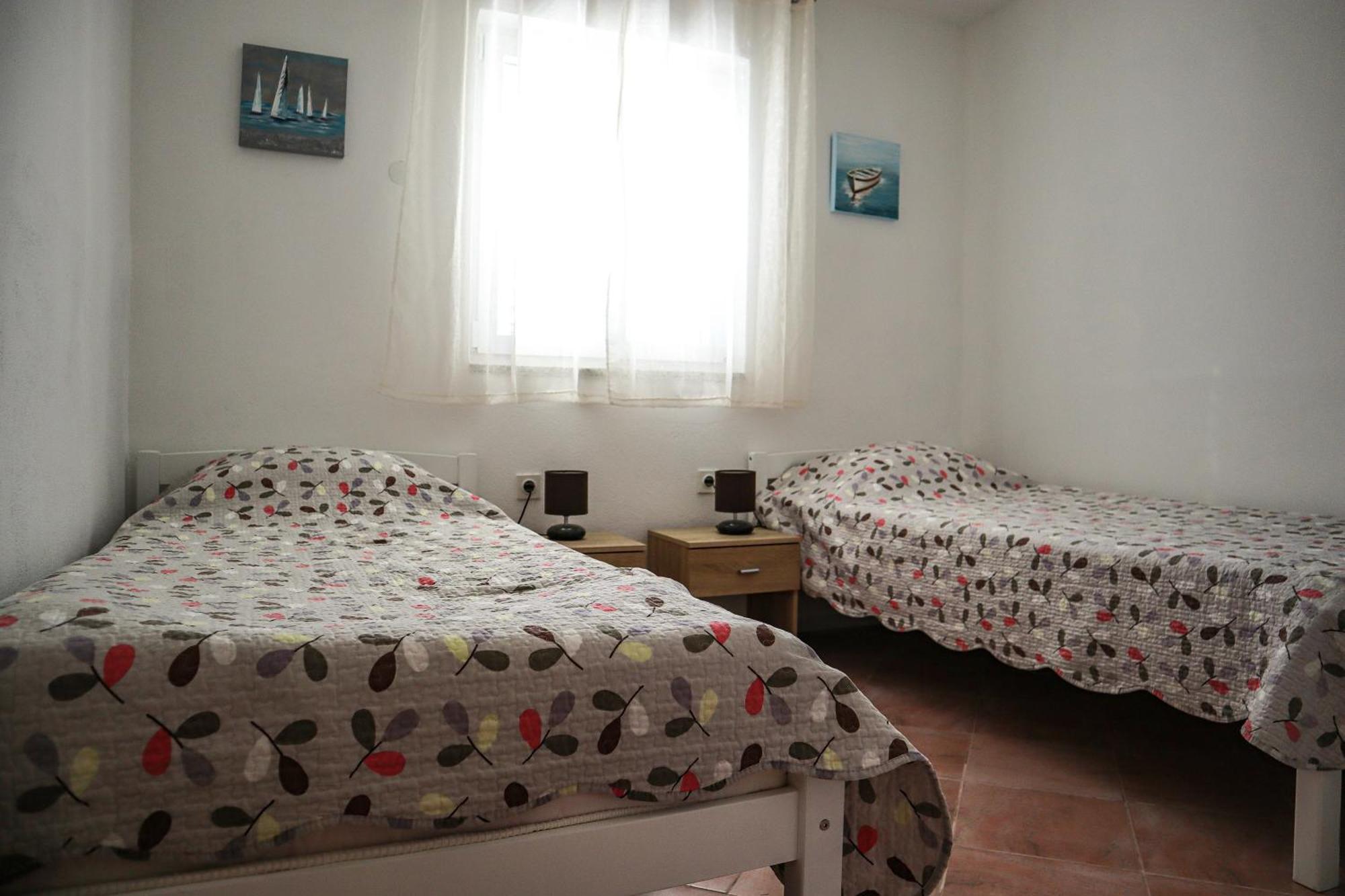 Nadin Holiday Home Ante With Beautiful Private Garden מראה חיצוני תמונה