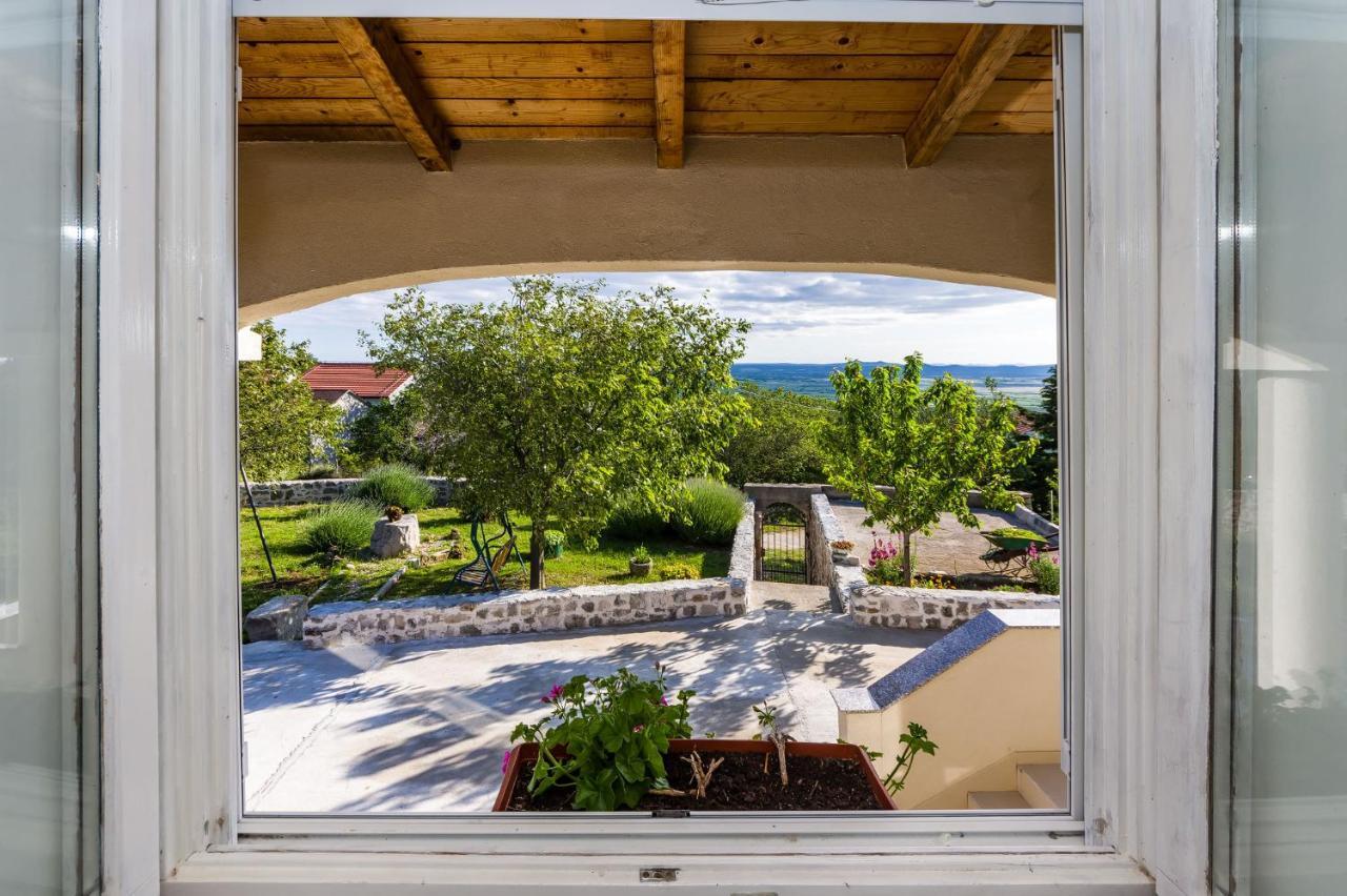 Nadin Holiday Home Ante With Beautiful Private Garden מראה חיצוני תמונה